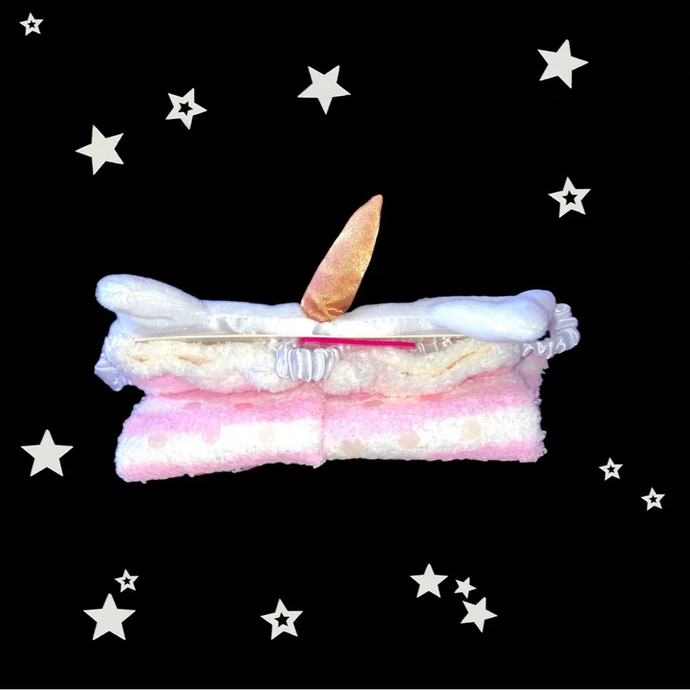 🆕NWT•3D Unicorn Eye Mask & Fuzzy Sock Set - Picture 9 of 14